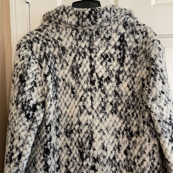 Steve Madden Black/White Coat size M - Picture 7 of 9